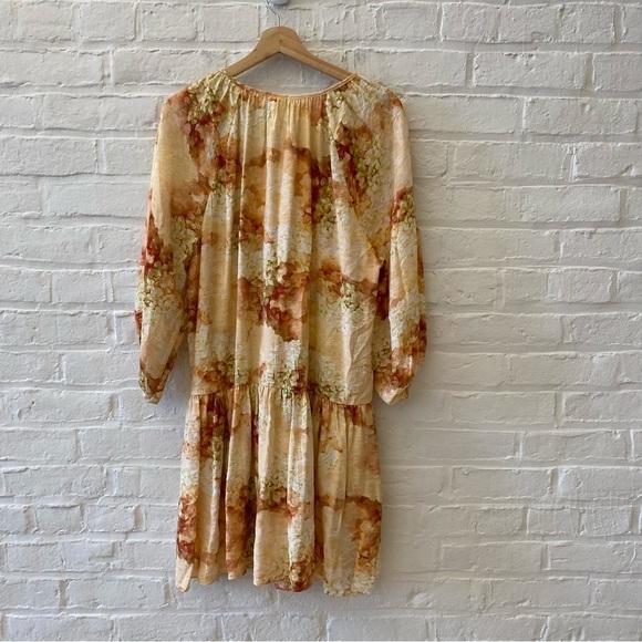 H&M || Airy Hydrangea Floral Mini Dress Medium - Picture 9 of 10